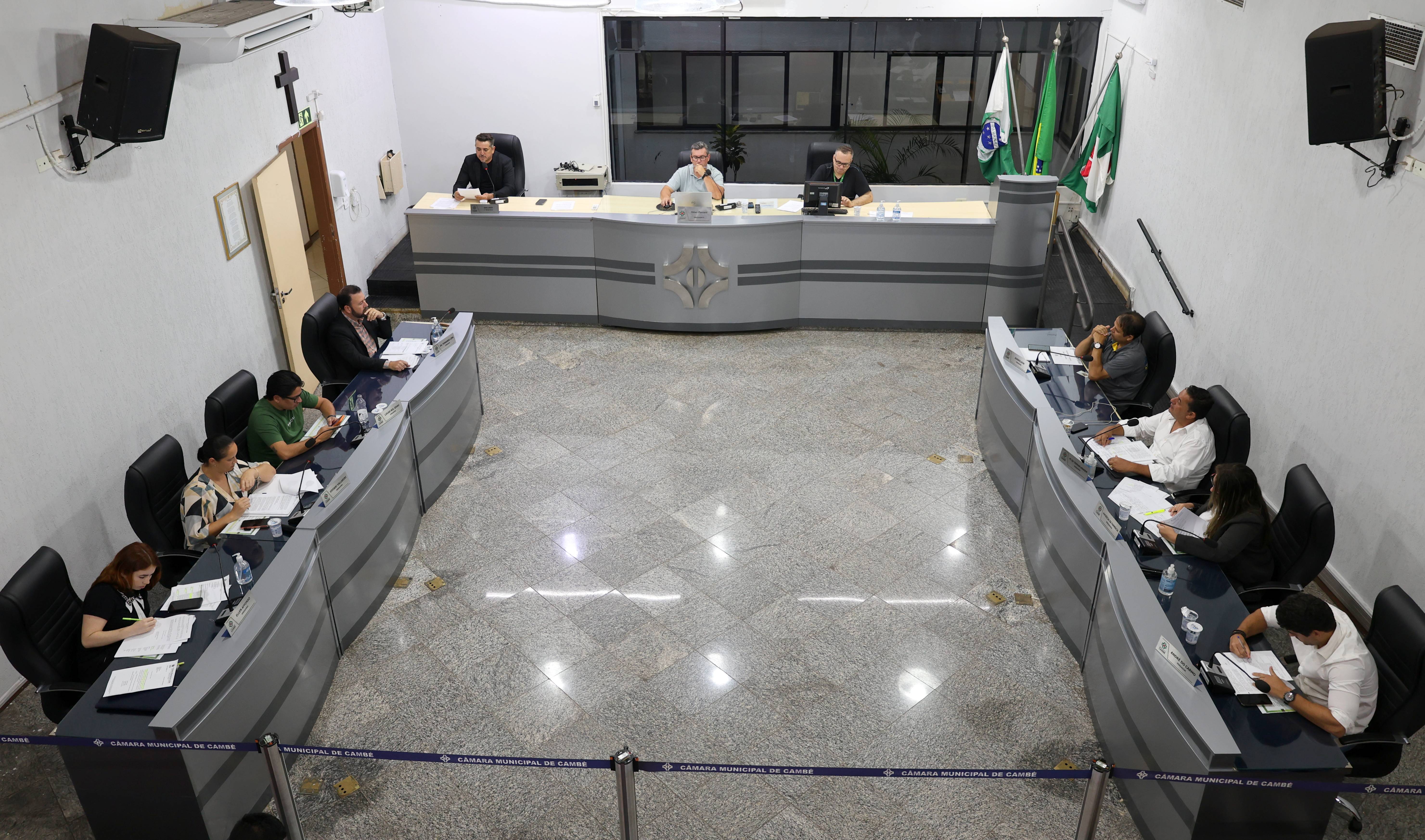 Vereadores aprovam homenagem para mulheres das forças de segurança e empresários