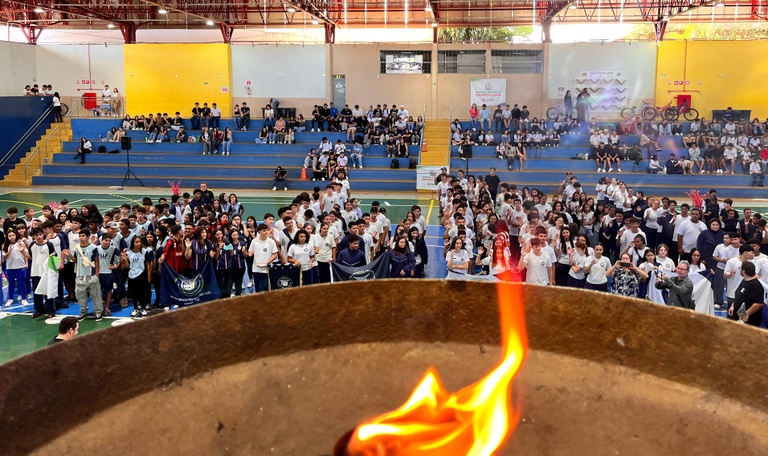 Câmara prestigia abertura dos 47º Jogos Estudantis de Cambé