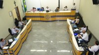 Requerimentos e ofícios apresentados pelos Vereadores na sessão ordinária do dia 04/03/2013