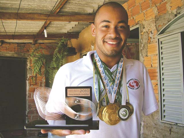 Atleta cambeense recebe Moção de Aplauso