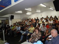 Câmara aprova substitutivo que beneficia professores