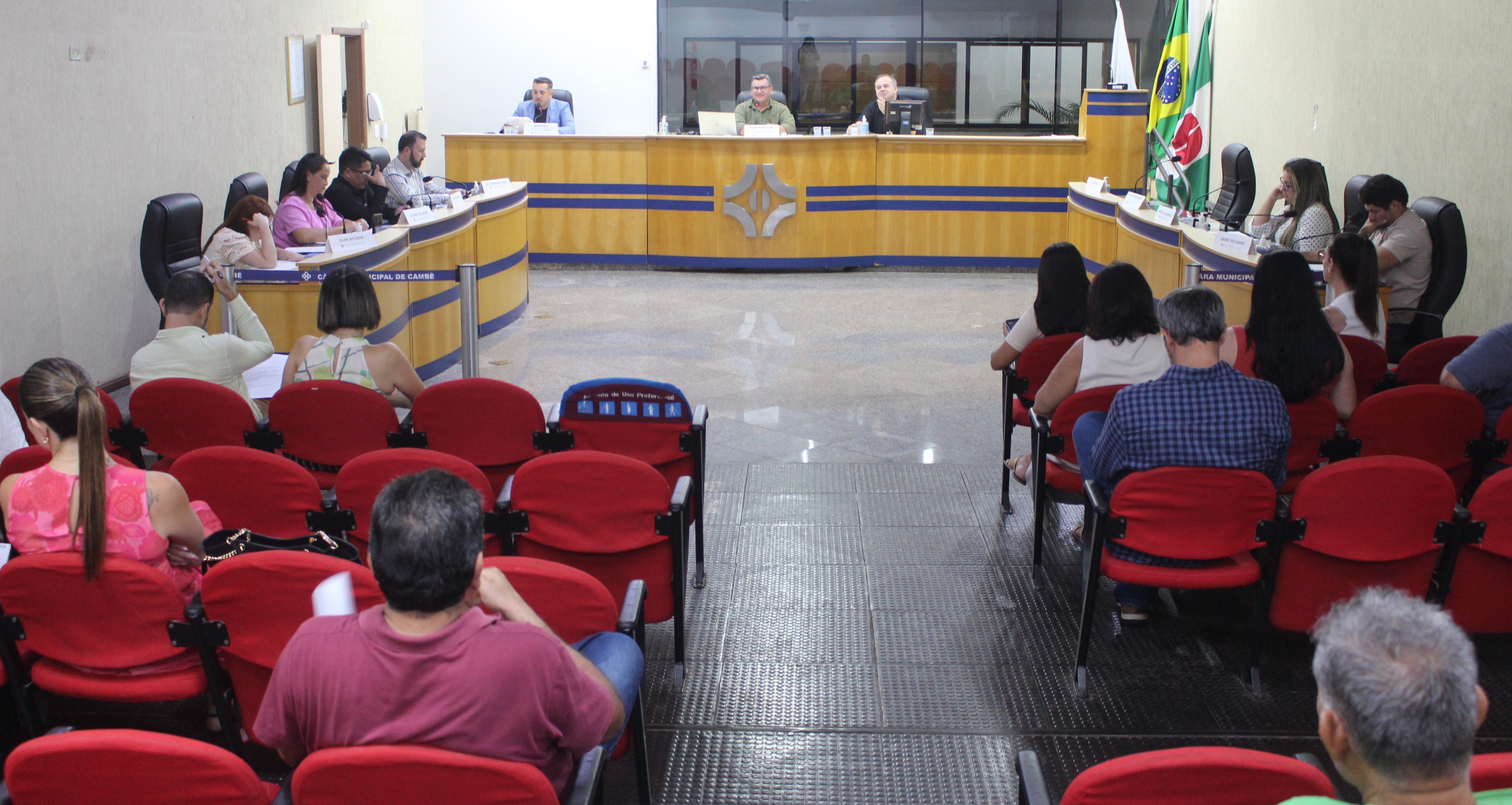 Câmara de Cambé aprova recomposição inflacionária para servidores e agentes públicos