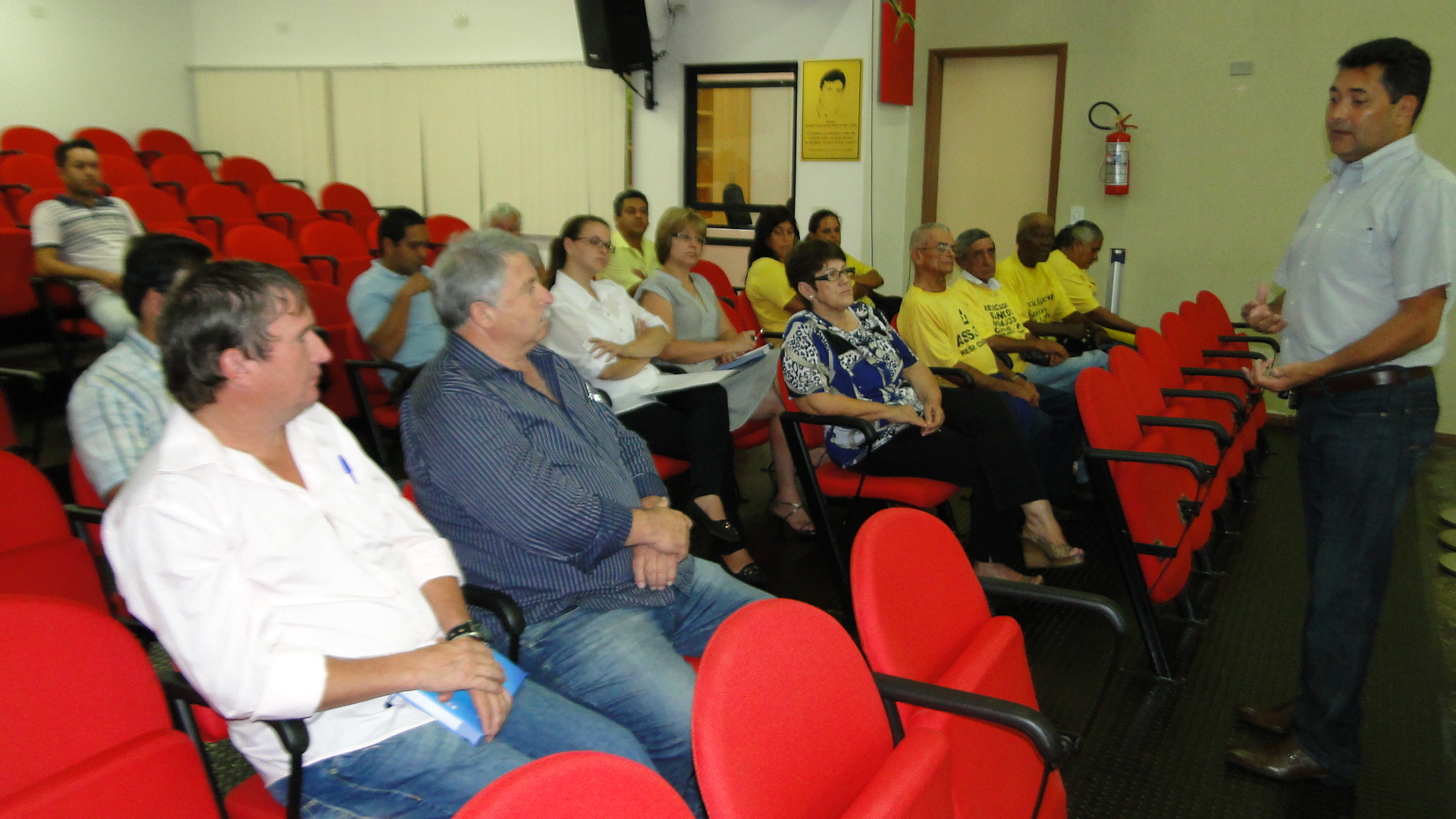 Reciclagem de lixo é discutida na Câmara