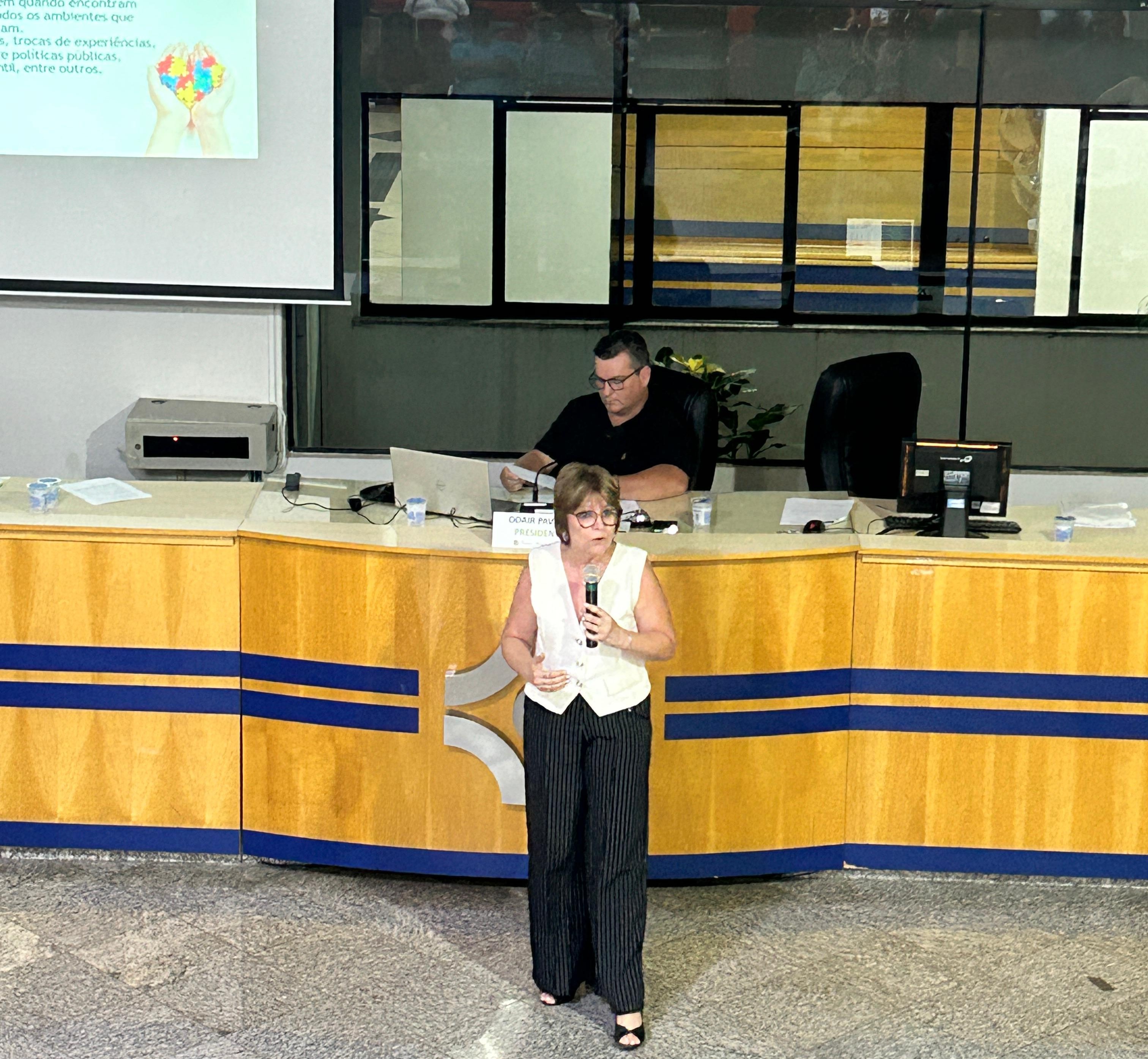 Sistema Municipal de Ensino de Cambé e programação da III Semana de Conscientização sobre o Autismo são destaques da 8ª Sessão Ordinária da CMC