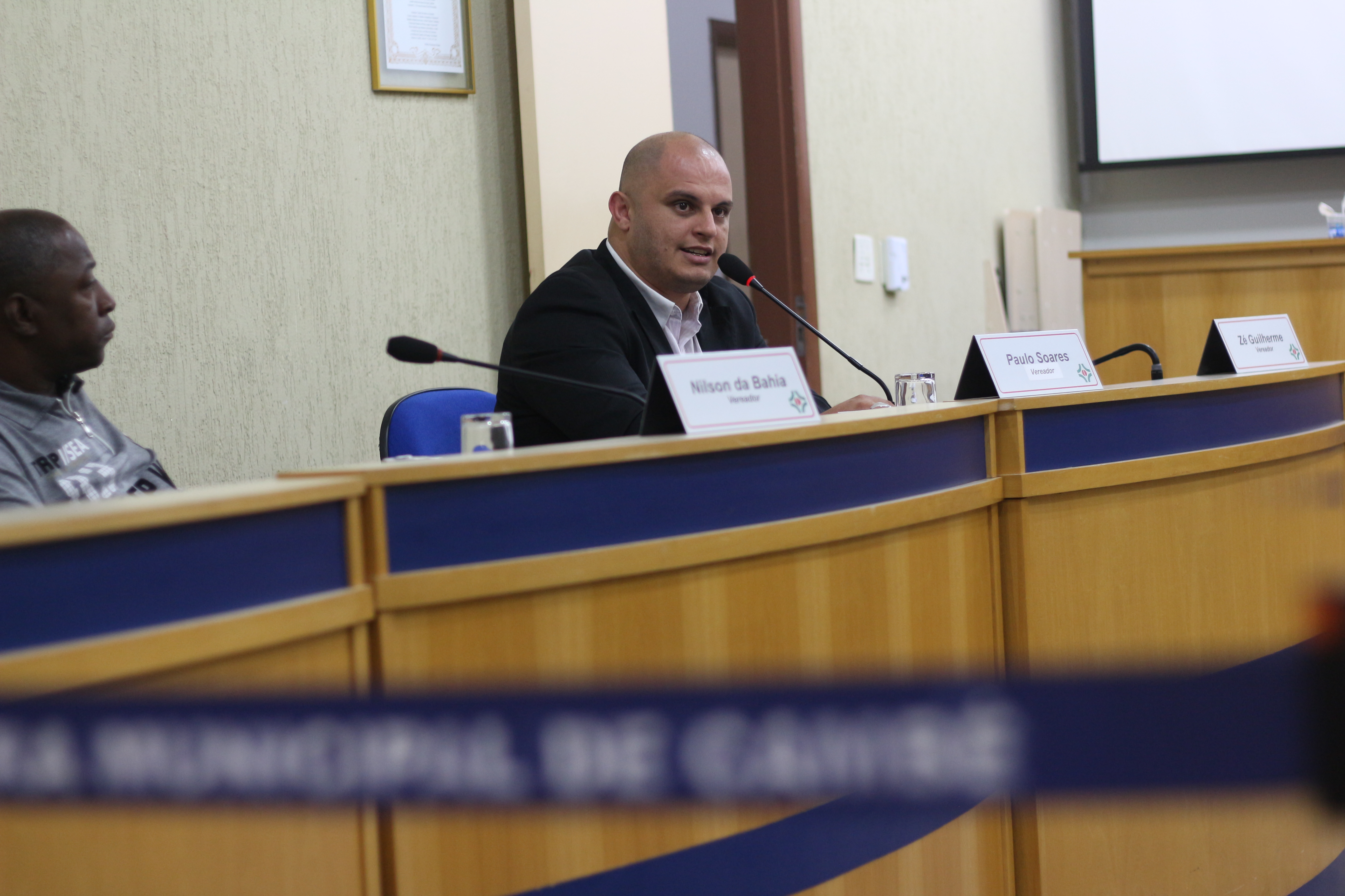 Vereador Paulo Soares cobra mais atenção aos bairros