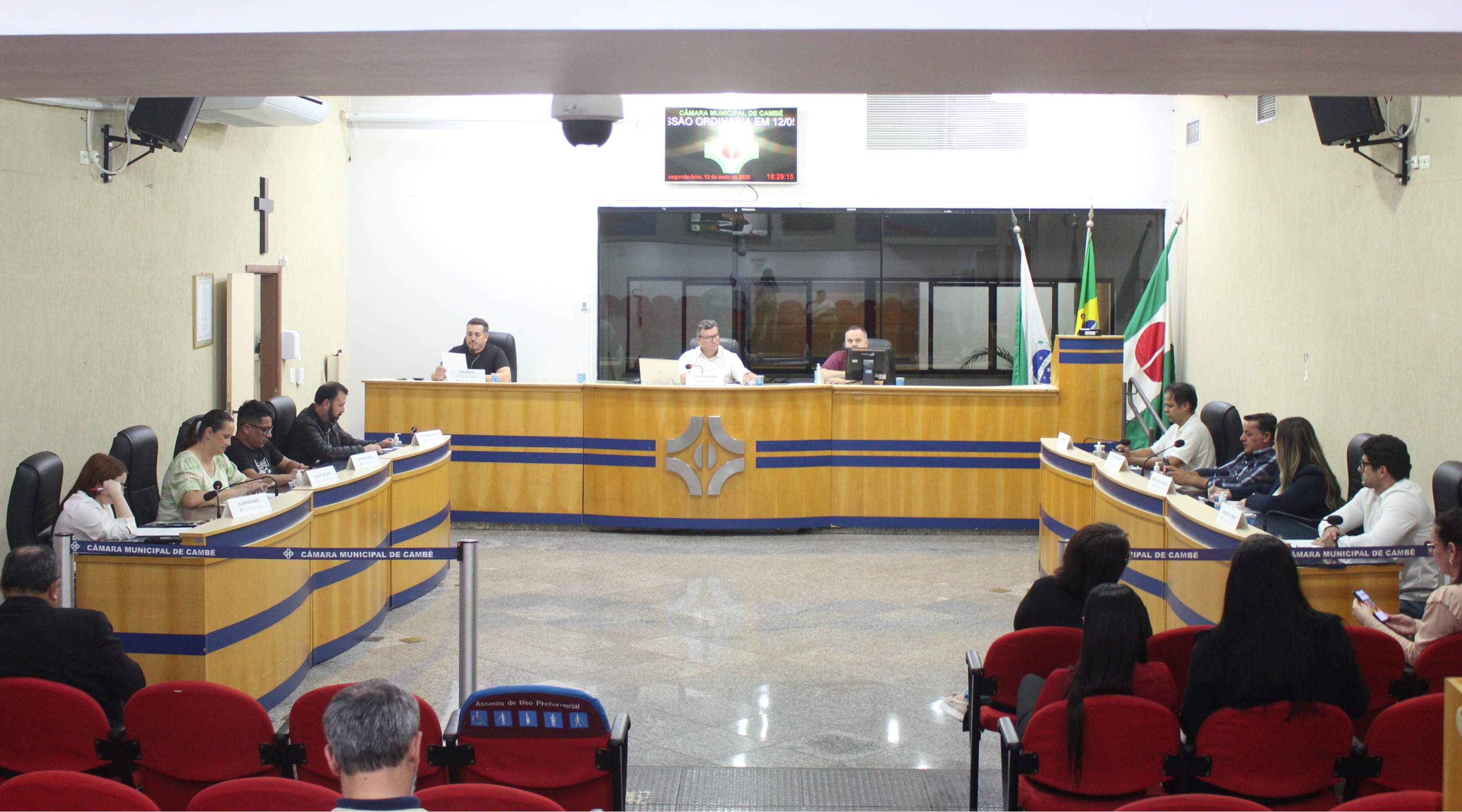 Vereadores apresentam indicações durante a 13ª Sessão Ordinária