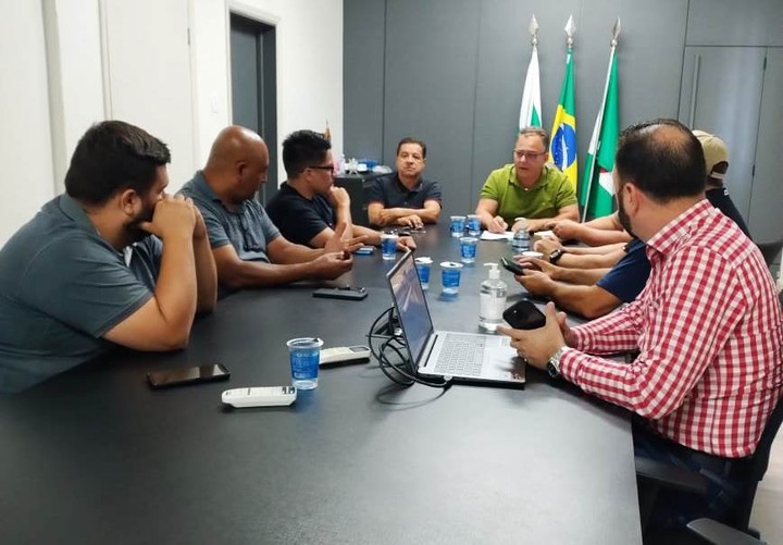 Vereadores e prefeito debatem Viaduto da Avenida da Esperança