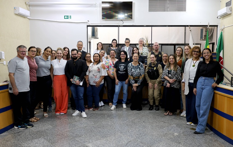 Reunião define próximos passos para criação da rede de enfrentamento à violência contra a mulher