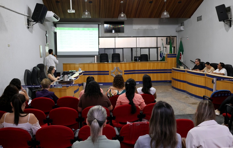 Saúde presta contas ao Legislativo e destaca orçamento e atendimentos